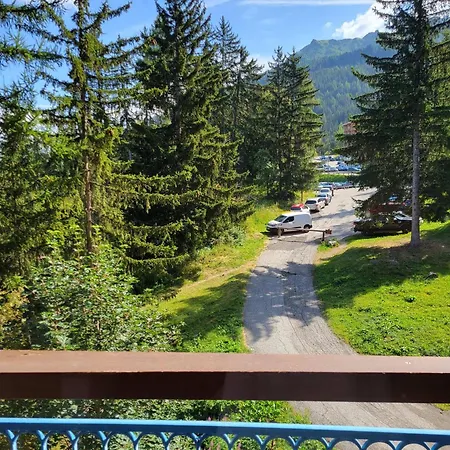 Aux Pieds Avec Balcon Et Tv Appartamento *